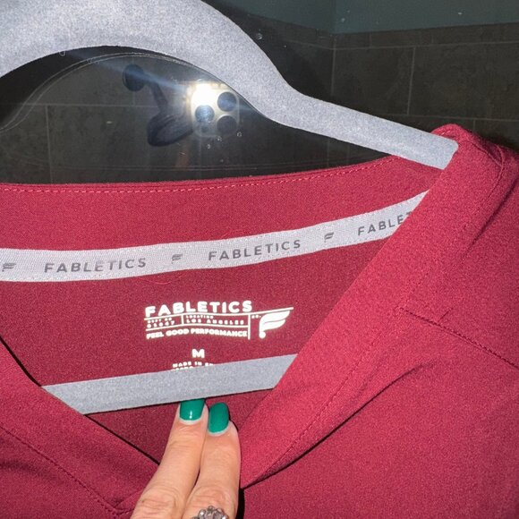 Fabletics Maroon Scrubs Set - Picture 3 of 4